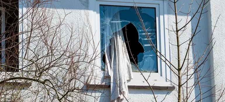 Storm Window Installation Contractors in North Port, FL